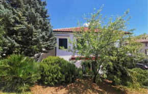 Gorgeous Apartment In Novi Vinodolski With Wifi